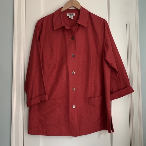 Robbie Bee Silk Button Down Blouse with Pockets - Picture 2 of 8